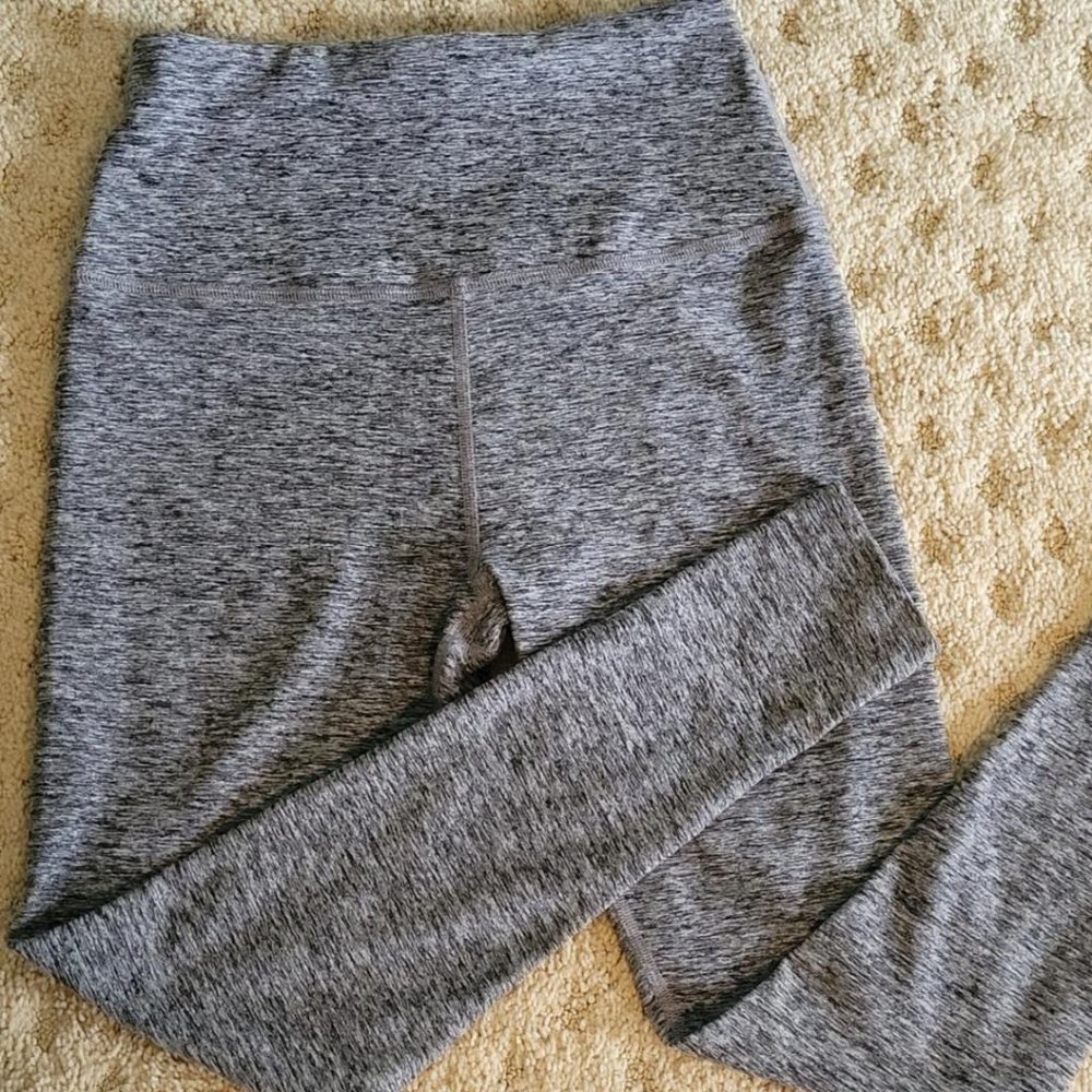 Beyond Yoga Spacedye- Black/White Medium